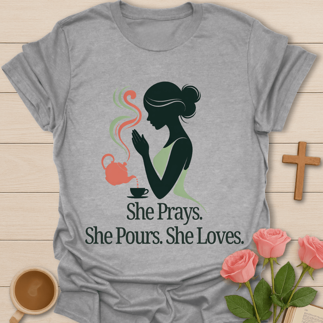 Praying Mama Tea T-Shirt T-Shirt