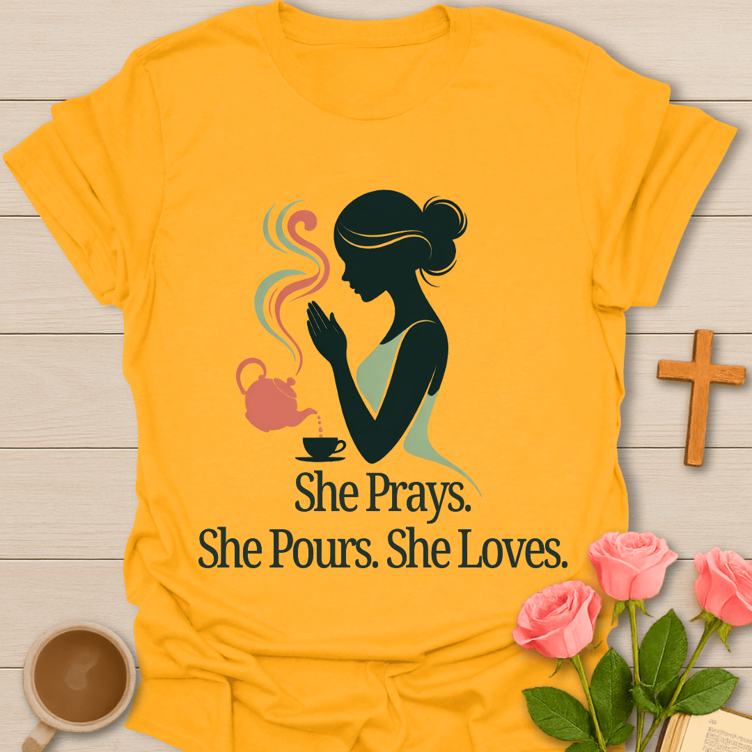 Praying Mama Tea T-Shirt T-Shirt