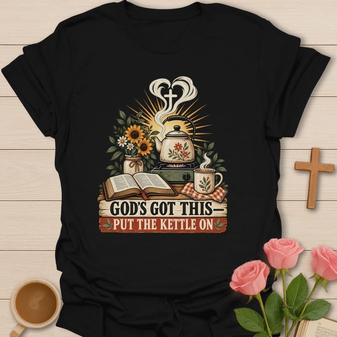 God's Got This t-shirt with reassuring lettering and faith-inspired design - Black